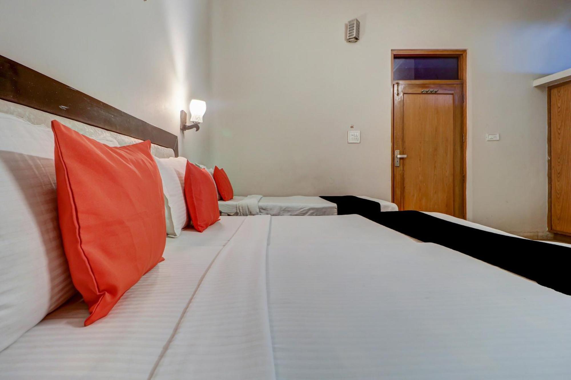 Capital O Divine Otel Amritsar Dış mekan fotoğraf